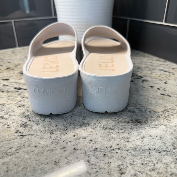Lemon Jelly Slip-On Slides White Platform - Picture 4 of 10